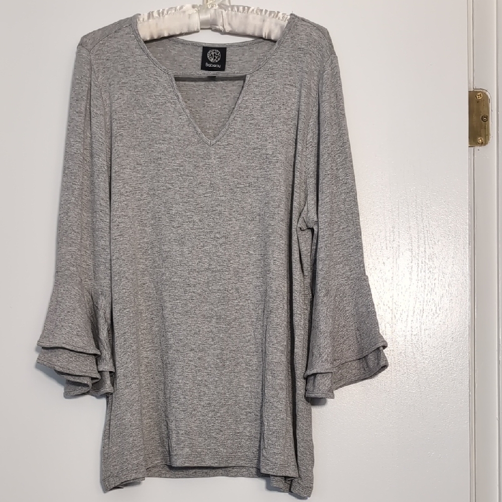 Bobeau Gray Ruffled 3/4 Sleeve Tunic Blouse